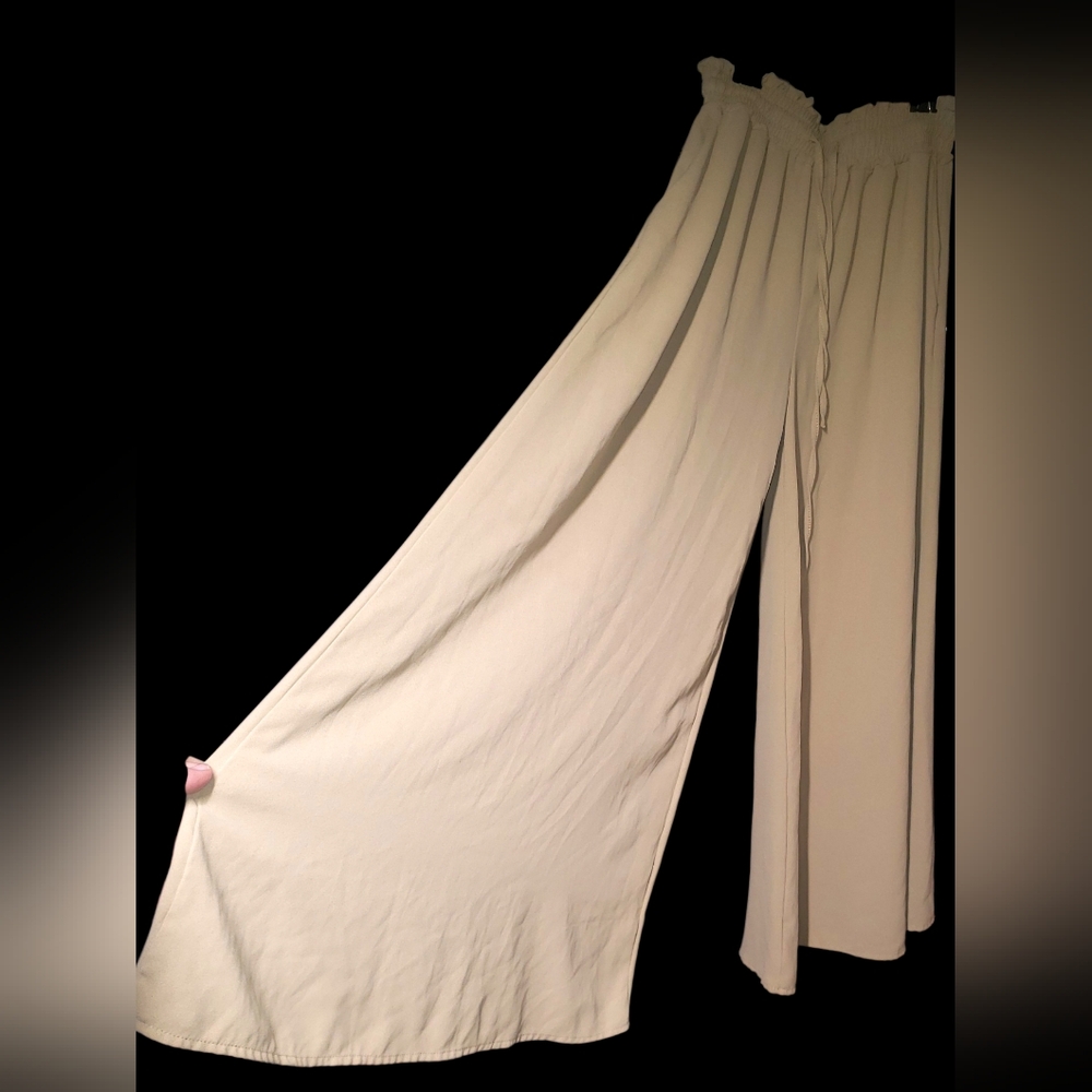 Sz Med Wide Leg Drawstring Pants in Light Beige Fairycore